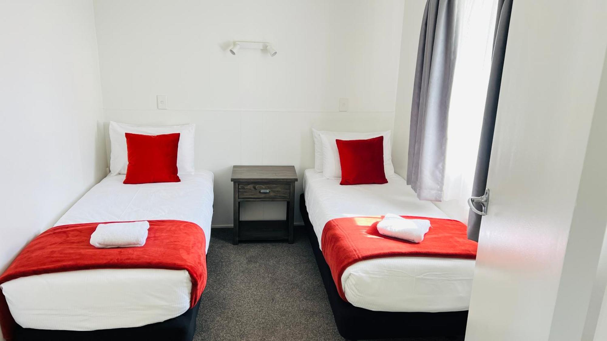 18Th Avenue Thermal Motel Tauranga Extérieur photo